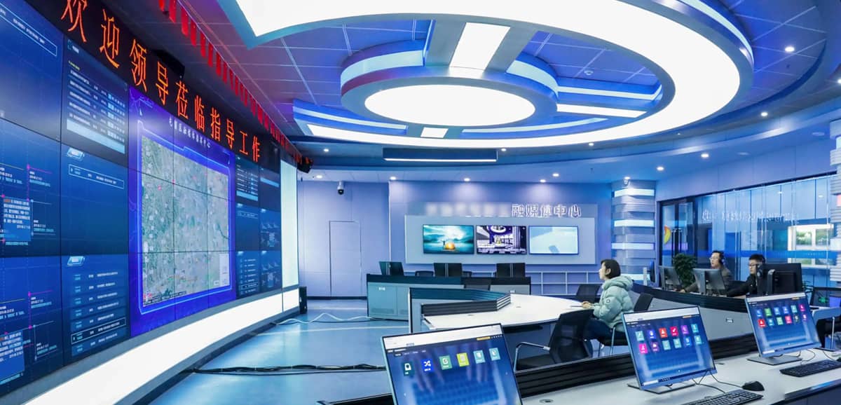 云拼接处理器助力融媒体指挥中心